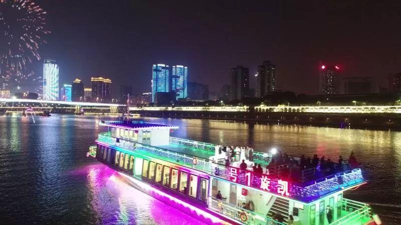 香港与澳门2025澳门精准正版挂牌,仔细释义、解释与落实